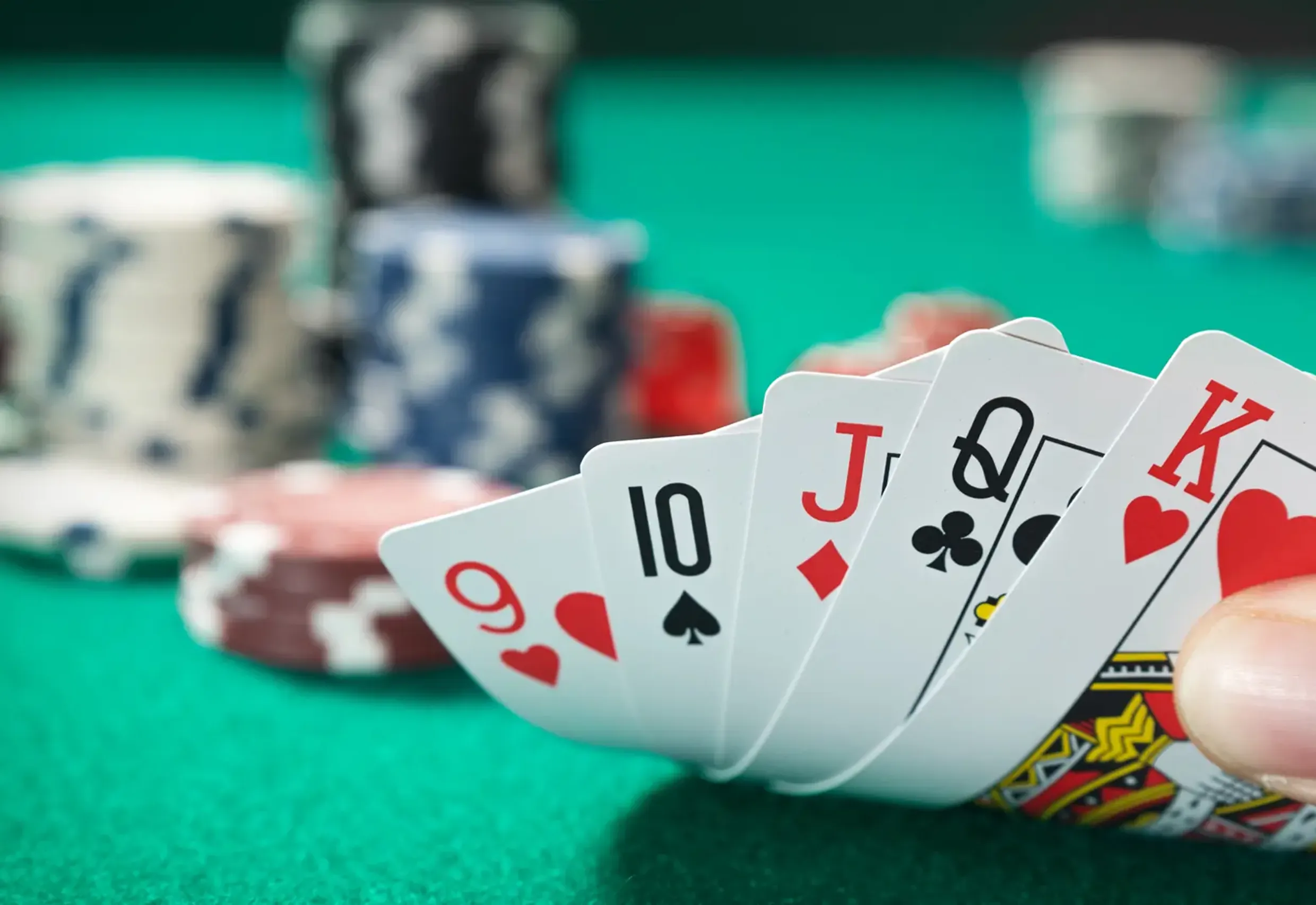 Poker Karten und Poker Chips